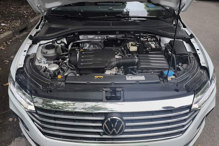 Used Volkswagen Lavida 2023 1.5L Automatic De Yi Edition Engine Bay