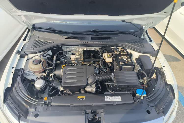 Used Volkswagen Lavida 2023 Revised 1.5L Automatic DeYi Edition Engine Bay