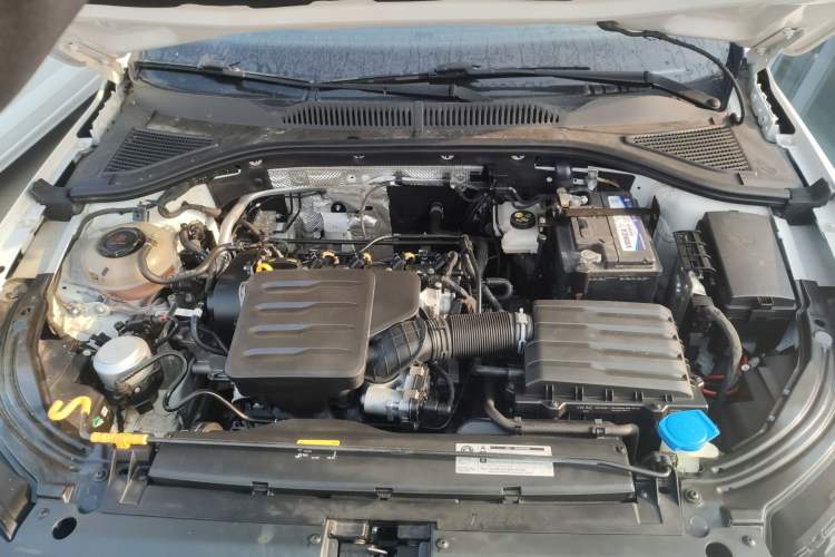 Used Volkswagen Lavida 2023 Revised 1.5L Automatic DeYi Edition Engine Bay