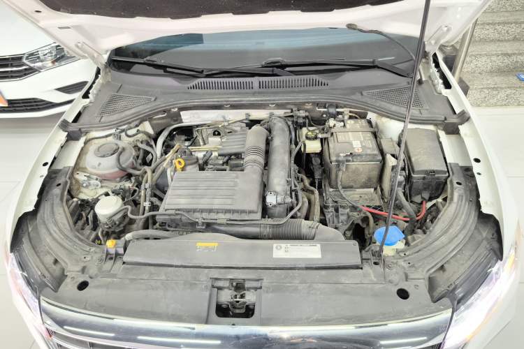 Used Volkswagen Lavida 2023 280TSI DSG Full-Comfort Edition Engine Bay