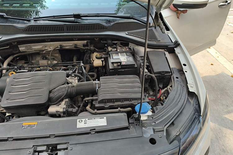 Used Volkswagen Lavida 2023 Revised Version 1.5L Automatic Starry Sky Edition – 5 Million Units Engine Bay Left