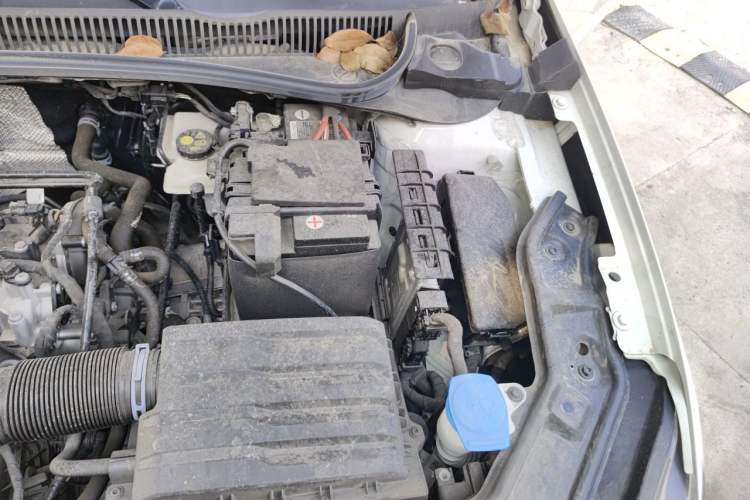 Used Volkswagen Lavida 2023 New Sharp 1.5L Automatic Excellent New Edition Engine Bay Left