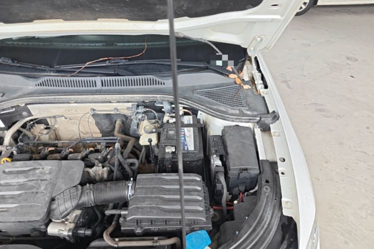 Used Volkswagen Lavida 2023 1.5L Automatic De Yi Edition Engine Bay Left