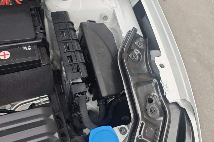 Used Volkswagen Lavida 2023 New Sharp 1.5L Automatic Excellent New Edition Engine Bay Left