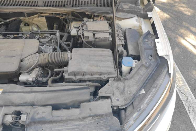 Used Volkswagen Lavida 2023 New Sharp 1.5L Automatic New Wish Edition Engine Bay Left