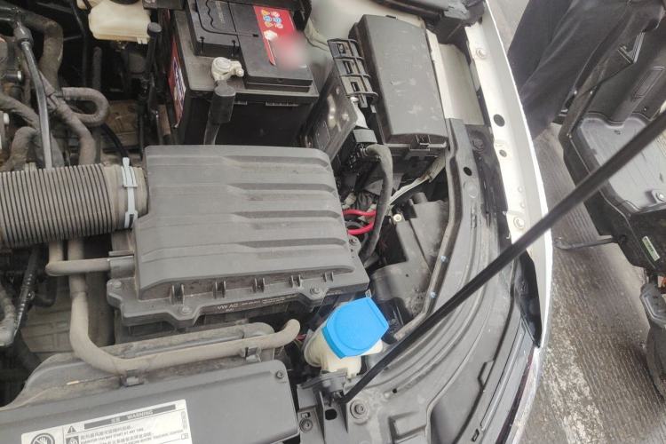 Used Volkswagen Lavida 2023 1.5L Automatic De Yi Edition Engine Bay Left