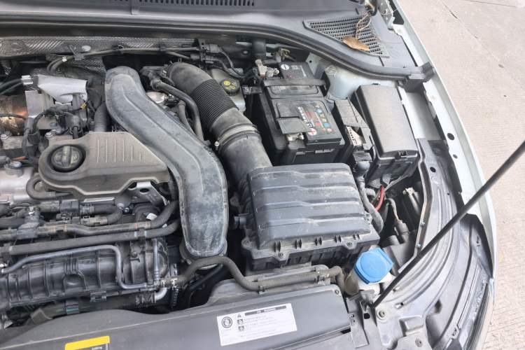 Used Volkswagen Lavida 2023 300TSI DSG Starry Full-Comfort Edition Engine Bay Left