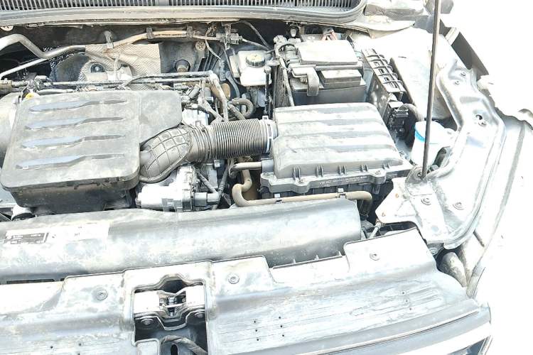 Used Volkswagen Lavida 2023 New Rui 1.5L Automatic New Yi Edition Engine Bay Left
