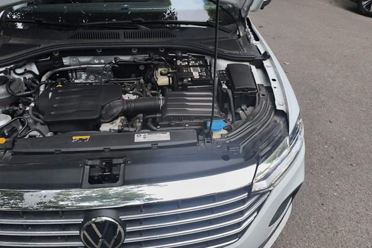 Used Volkswagen Lavida 2023 1.5L Automatic De Yi Edition Engine Bay Left