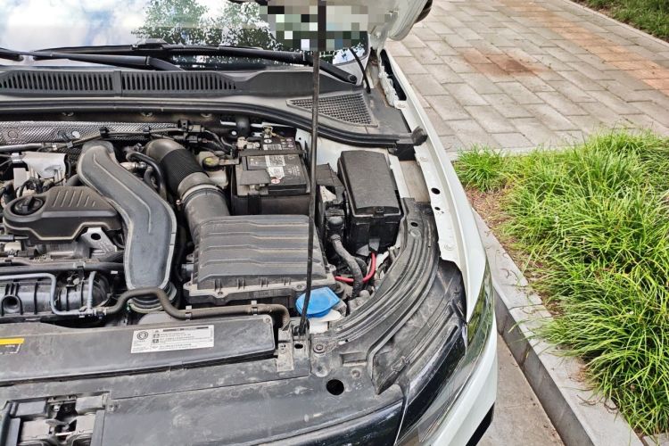 Used Volkswagen Lavida 2023 300TSI DSG Starry Full-Comfort Edition Engine Bay Left