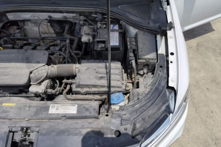Used Volkswagen Lavida 2023 Revised 1.5L Automatic DeYi Edition Engine Bay Left