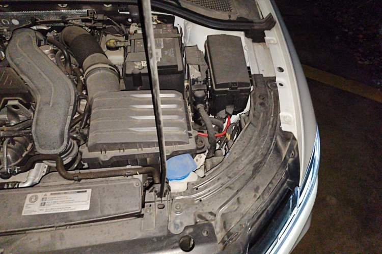 Used Volkswagen Lavida 2023 300TSI DSG Full-Comfort Edition Engine Bay Left