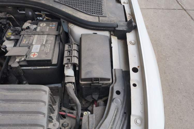Used Volkswagen Lavida 2023 1.5L Automatic De Yi Edition Engine Bay Left