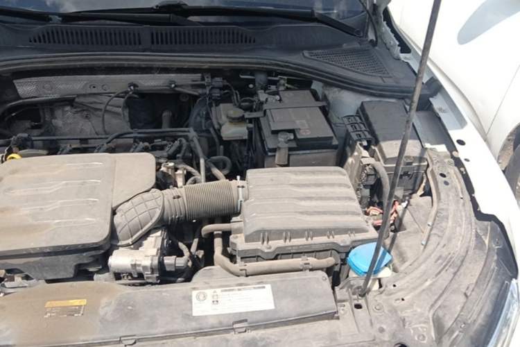 Used Volkswagen Lavida 2023 1.5L Automatic De Yi Edition Engine Bay Left