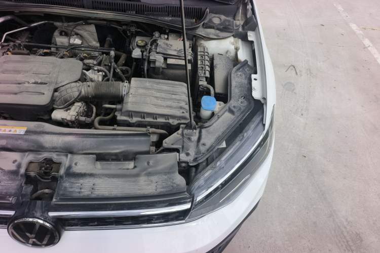 Used Volkswagen Lavida 2023 New Sharp 1.5L Automatic New Wish Edition Engine Bay Left