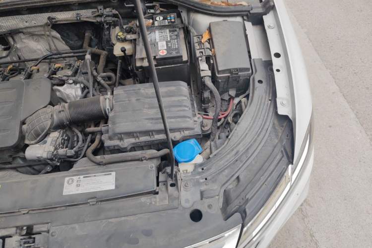Used Volkswagen Lavida 2023 1.5L Automatic 5 Million Edition Engine Bay Left