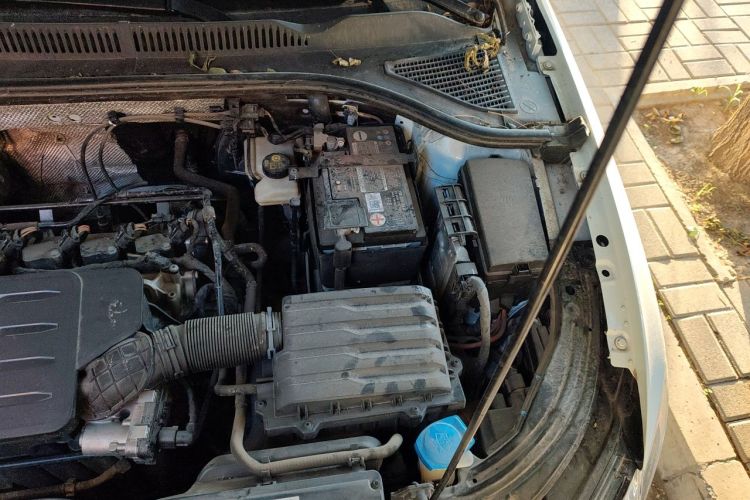Used Volkswagen Lavida 2023 1.5L Automatic Full-Comfort Edition Engine Bay Left