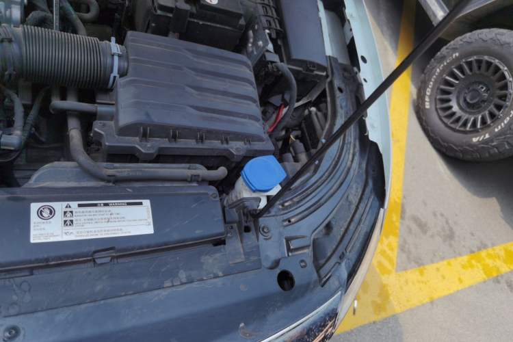 Used Volkswagen Lavida 2023 1.5L Automatic Full-Comfort Edition Engine Bay Left