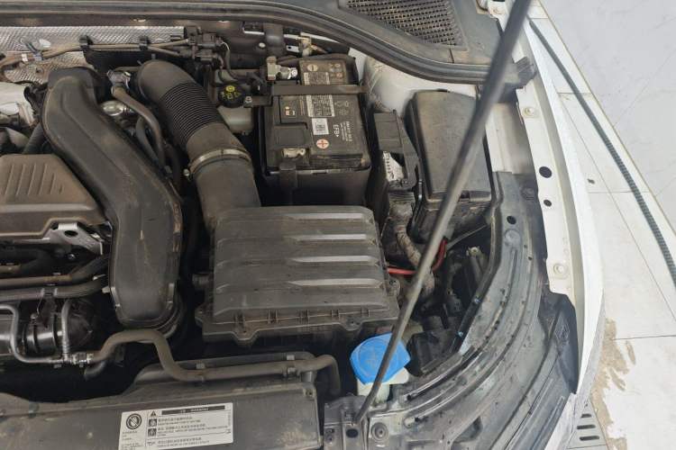 Used Volkswagen Lavida 2023 300TSI DSG Full-Comfort Edition Engine Bay Left