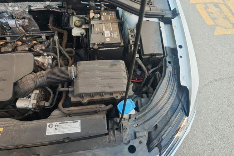 Used Volkswagen Lavida 2023 Revised Version 1.5L Automatic 5 Millionth Edition Engine Bay Left