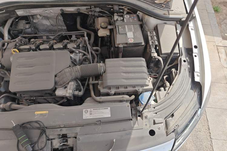 Used Volkswagen Lavida 2023 1.5L Automatic 5 Million Edition Engine Bay Left