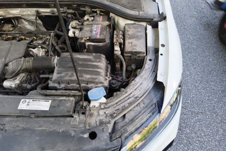 Used Volkswagen Lavida 2023 1.5L Automatic Starry Sky 5 Million Edition Engine Bay Left