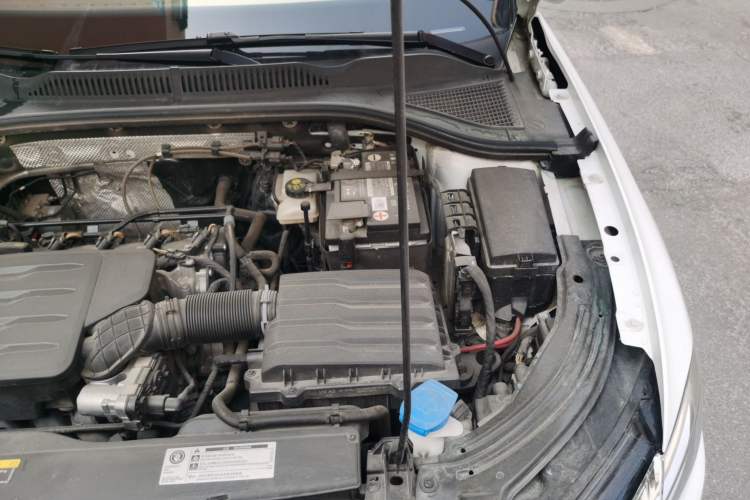 Used Volkswagen Lavida 2023 1.5L Automatic 5 Million Edition Engine Bay Left