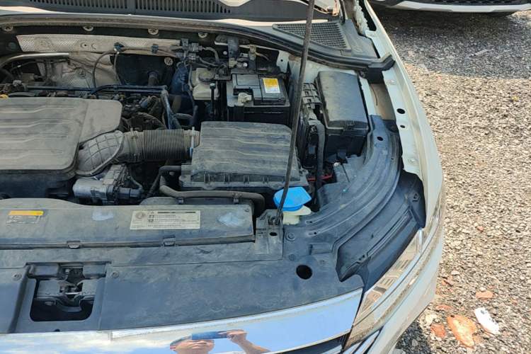 Used Volkswagen Lavida 2023 1.5L Automatic De Yi Edition Engine Bay Left