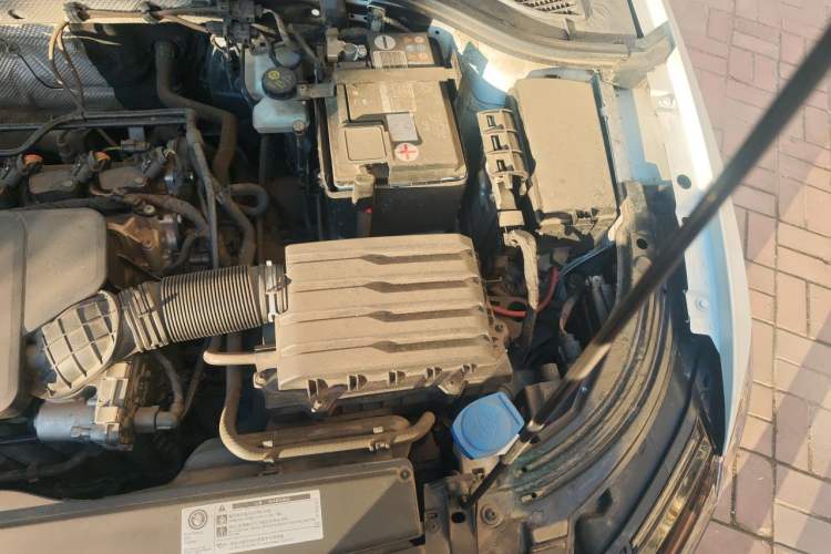Used Volkswagen Lavida 2023 1.5L Automatic Starry Sky 5 Million Edition Engine Bay Left
