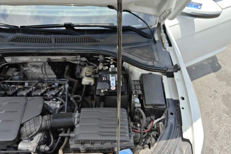 Used Volkswagen Lavida 2023 1.5L Automatic 5 Million Edition Engine Bay Left