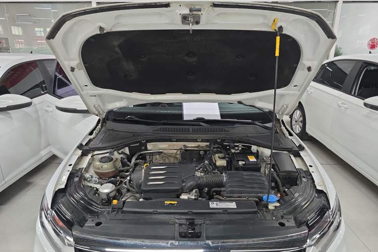 Used Volkswagen Lavida 2023 1.5L Automatic De Yi Edition Engine Bay