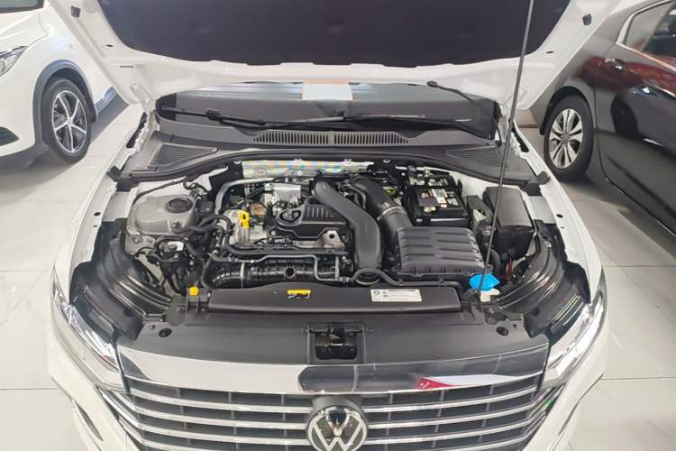 Used Volkswagen Lavida 2023 300TSI DSG Full-Comfort Edition Engine Bay