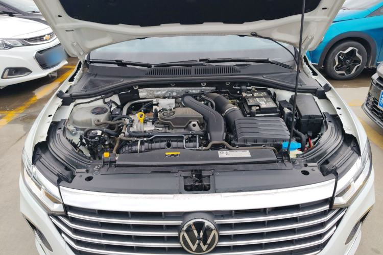 Used Volkswagen Lavida 2023 300TSI DSG Full-Comfort Edition Engine Bay