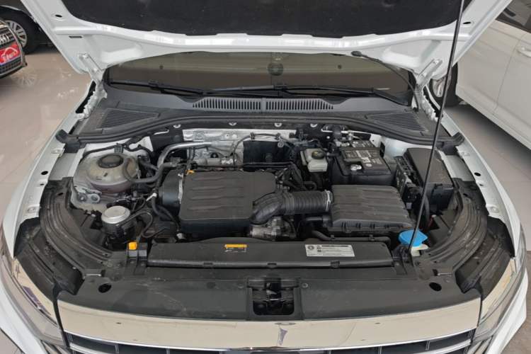 Used Volkswagen Lavida 2023 Revised 1.5L Automatic DeYi Edition Engine Bay