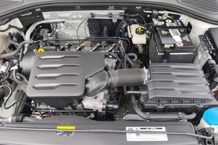Used Volkswagen Lavida 2023 1.5L Automatic 5 Million Edition Engine Bay