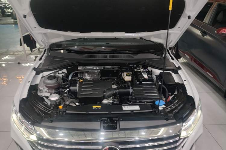 Used Volkswagen Lavida 2023 1.5L Automatic 5 Million Edition Engine Bay