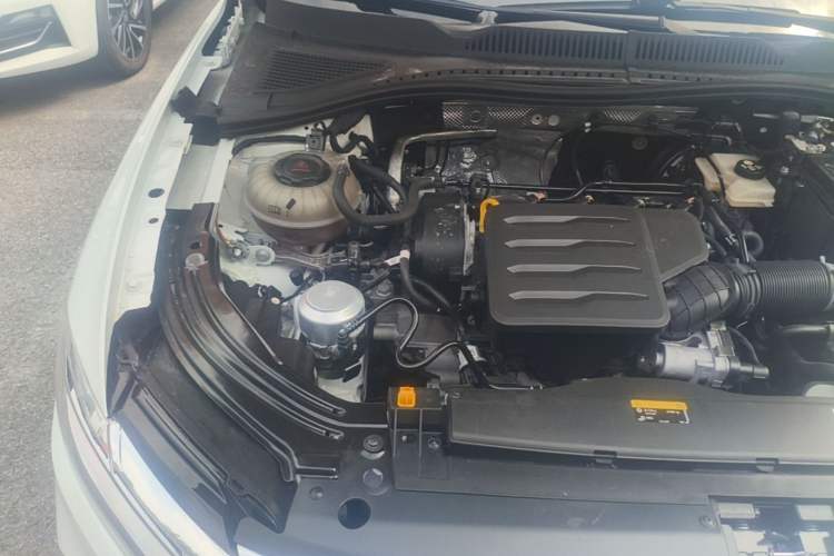 Used Volkswagen Lavida 2023 1.5L Automatic De Yi Edition Engine Bay Right