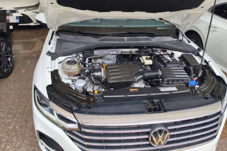 Used Volkswagen Lavida 2023 1.5L Automatic 5 Million Edition Engine Bay Right