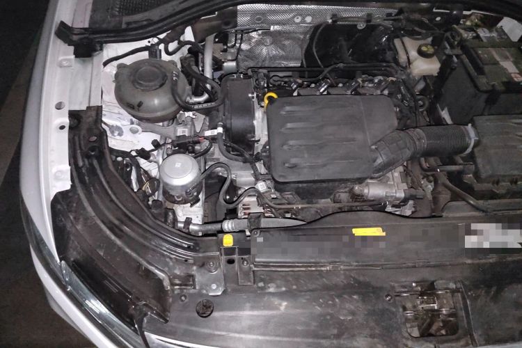 Used Volkswagen Lavida 2023 1.5L Automatic 5 Million Edition Engine Bay Right