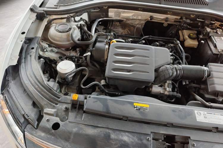 Used Volkswagen Lavida 2023 1.5L Automatic 5 Million Edition Engine Bay Right