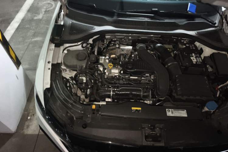 Used Volkswagen Lavida 2023 300TSI DSG Starry Sky Leading Edition Engine Bay Right