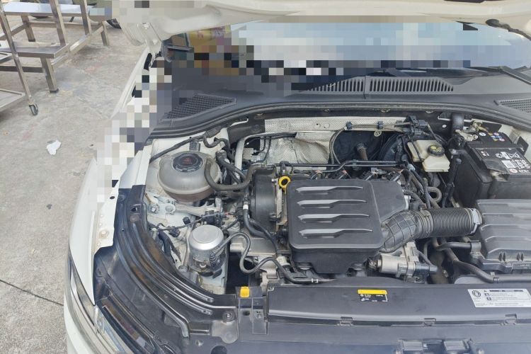 Used Volkswagen Lavida 2023 1.5L Automatic 5 Million Edition Engine Bay Right