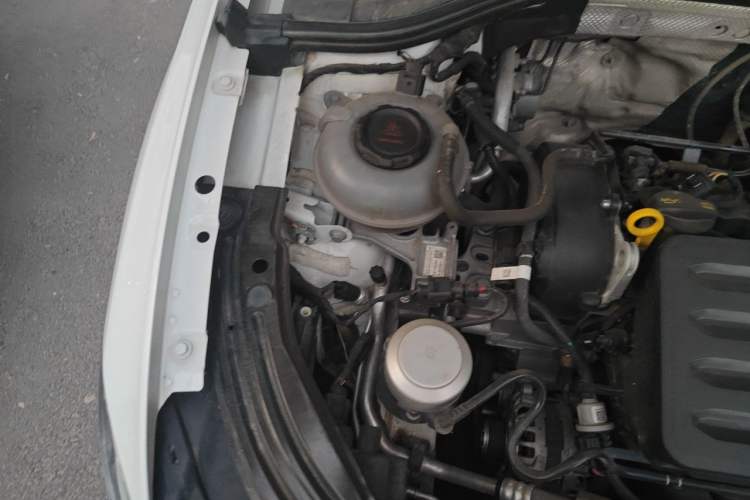 Used Volkswagen Lavida 2023 1.5L Automatic 5 Million Edition Engine Bay Right
