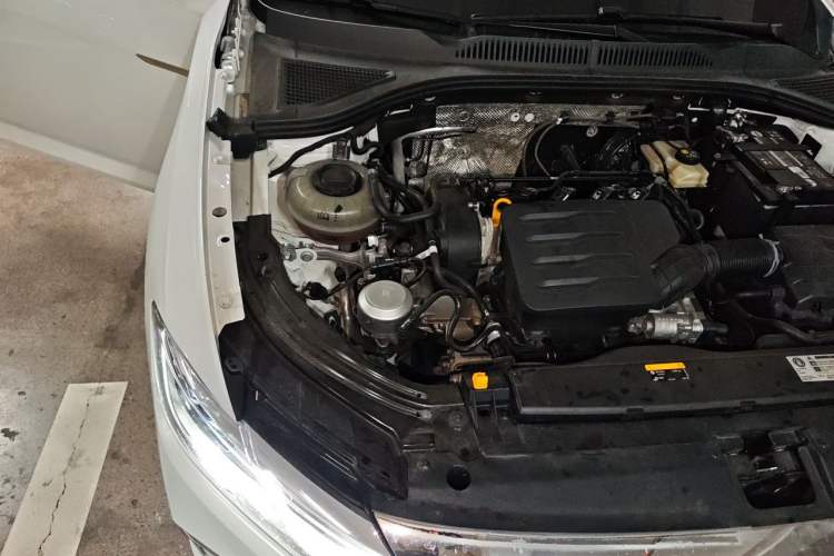 Used Volkswagen Lavida 2023 1.5L Automatic 5 Million Edition Engine Bay Right