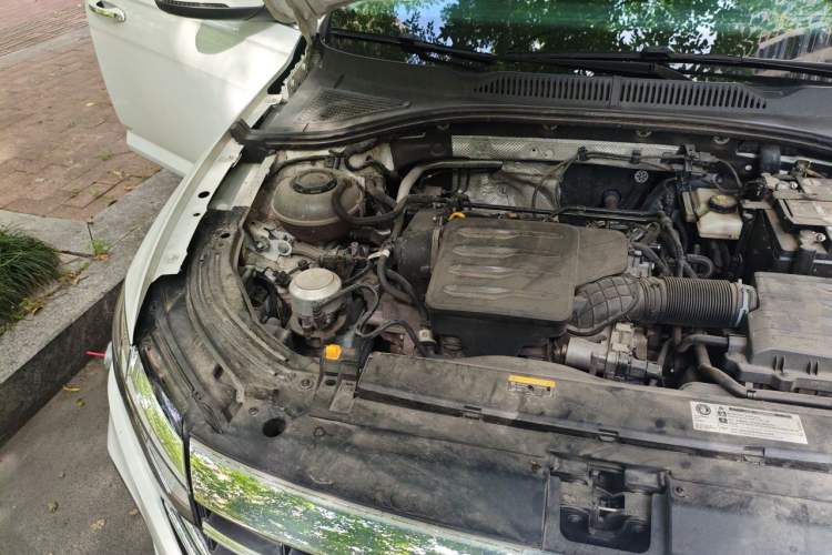Used Volkswagen Lavida 2023 1.5L Automatic 5 Million Edition Engine Bay Right