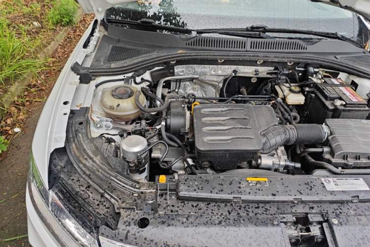 Used Volkswagen Lavida 2023 1.5L Automatic De Yi Edition Engine Bay Right