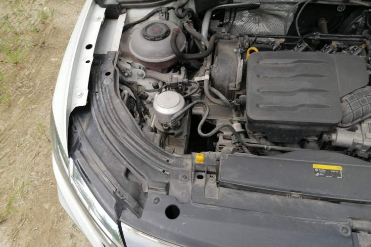 Used Volkswagen Lavida 2023 1.5L Automatic 5 Million Edition Engine Bay Right