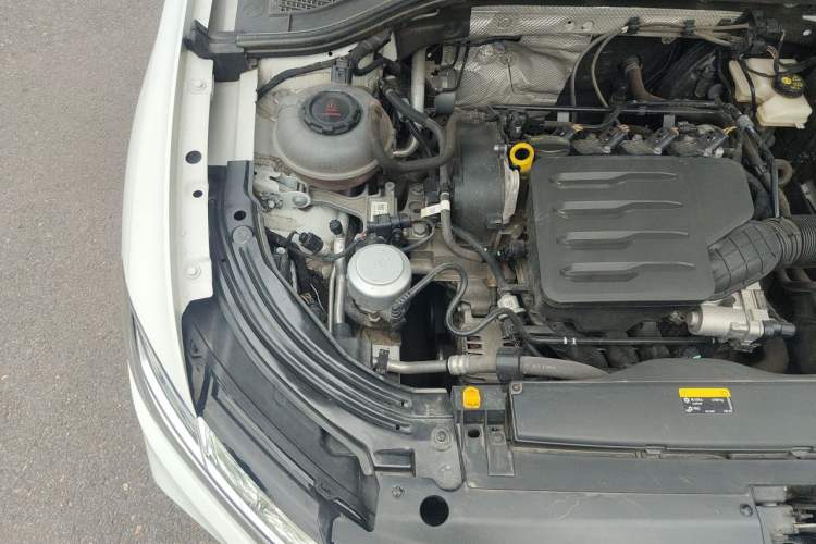 Used Volkswagen Lavida 2023 1.5L Automatic Starry Sky 5 Million Edition Engine Bay Right