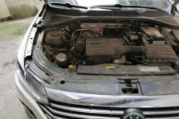 Used Volkswagen Lavida 2023 1.5L Automatic 5 Million Edition Engine Bay Right