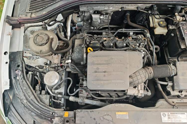 Used Volkswagen Lavida 2023 Revised Version 1.5L Automatic 5 Millionth Edition Engine Bay Right
